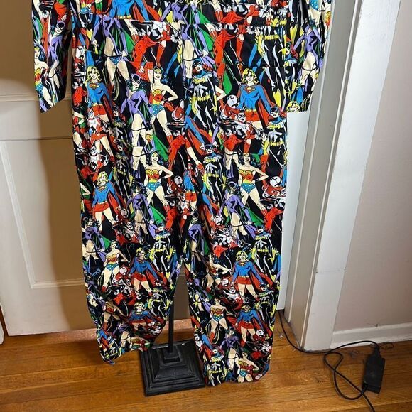 Dolls Kill x DC Living Legends Boiler Suit Dc Comic Jumpsuit Size Small - Picture 8 of 8